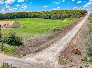 16 Deer View Estates Rd, Holden, MO 64040