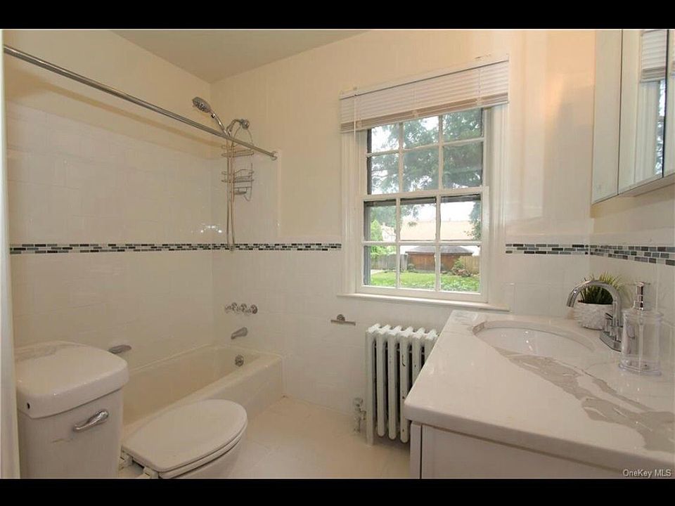 2nd image of 171 Ivy Hill Ln
