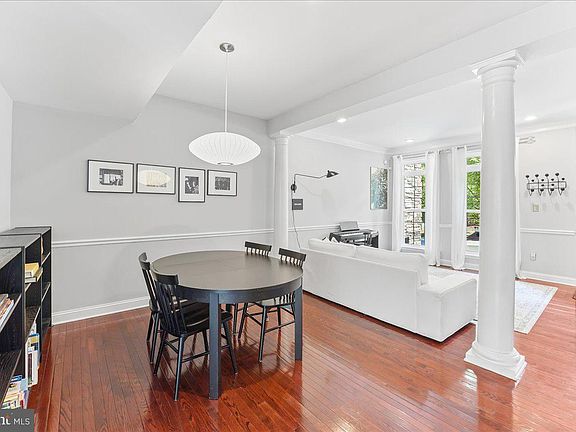 5th image of 3139 Woods Edge Dr