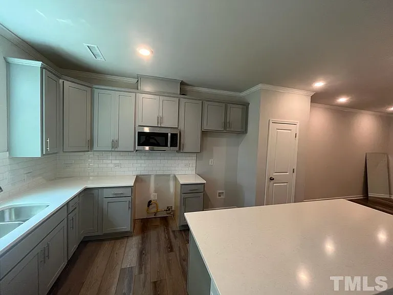 328 Hazy Hills Ln — Photo 16