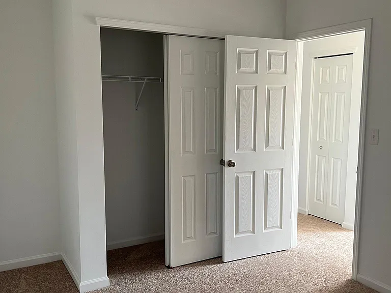 1210 S Aberdeen Dr — Photo 11