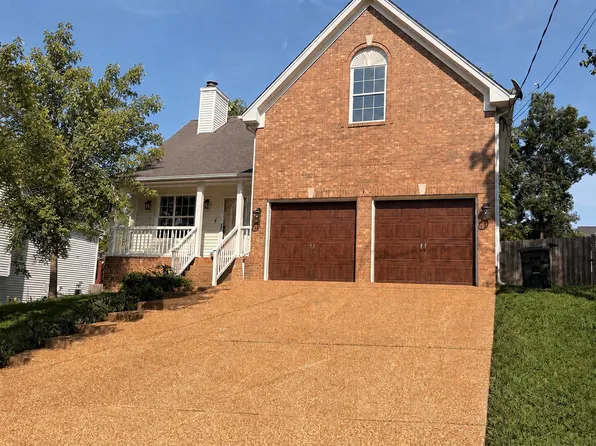 2552 Edinburgh St, Old Hickory, TN 37138