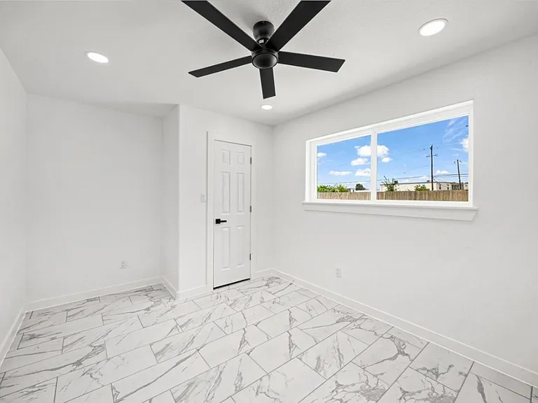 12831 Nyack Dr — Photo 22