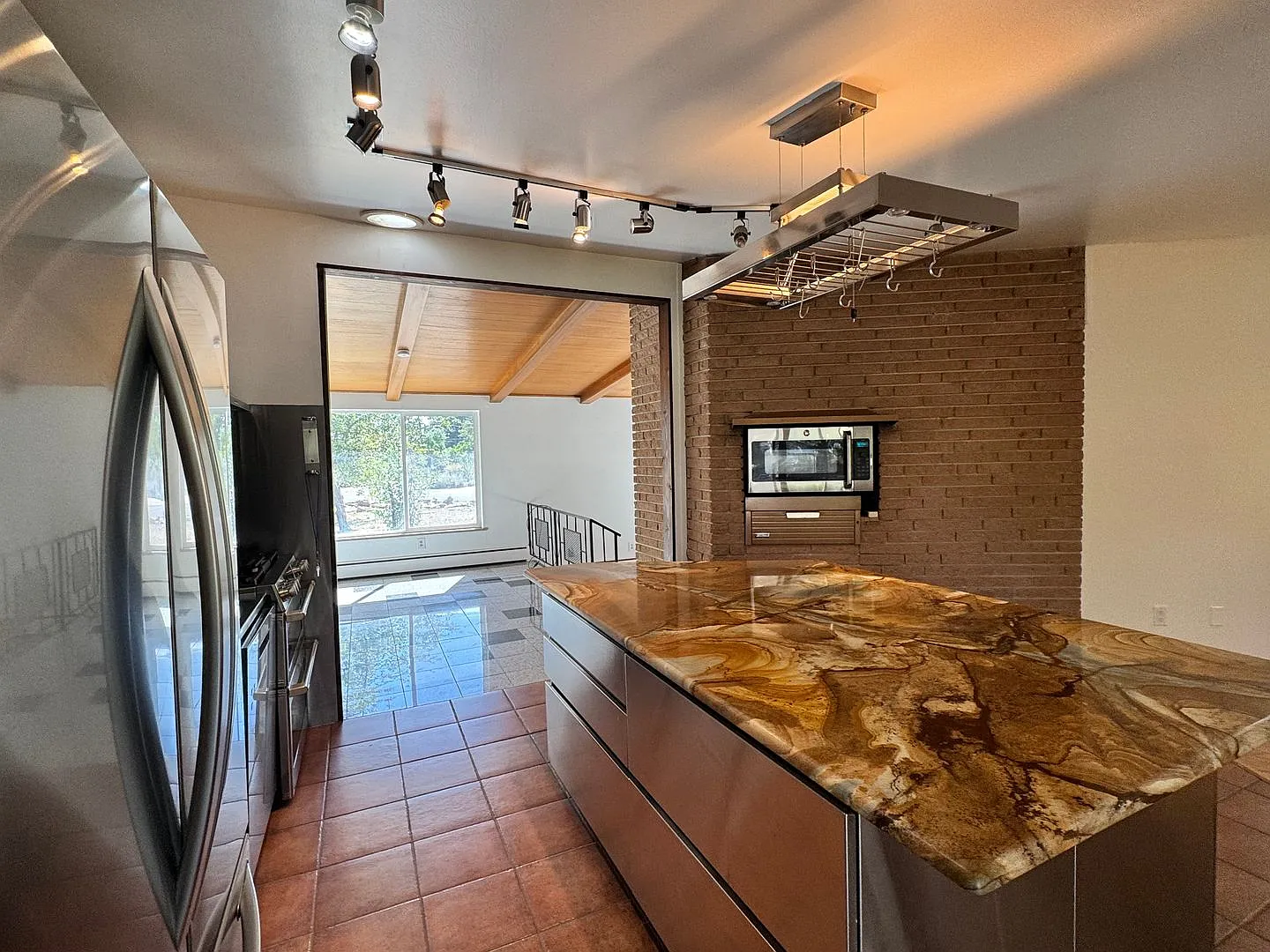 Grape Vines On Grape Ave: 3 Bed/2 Bath Ranch In Amazing Location In Old North Boulder! — Photo 2