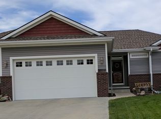 9528 Eastview Rd, Lincoln, NE 68505