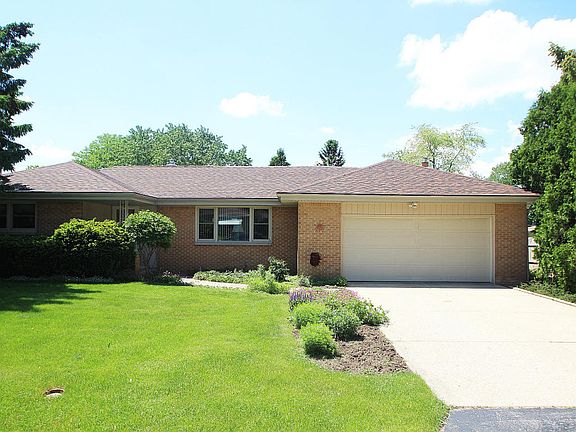 2nd image of 7647 N 44th St