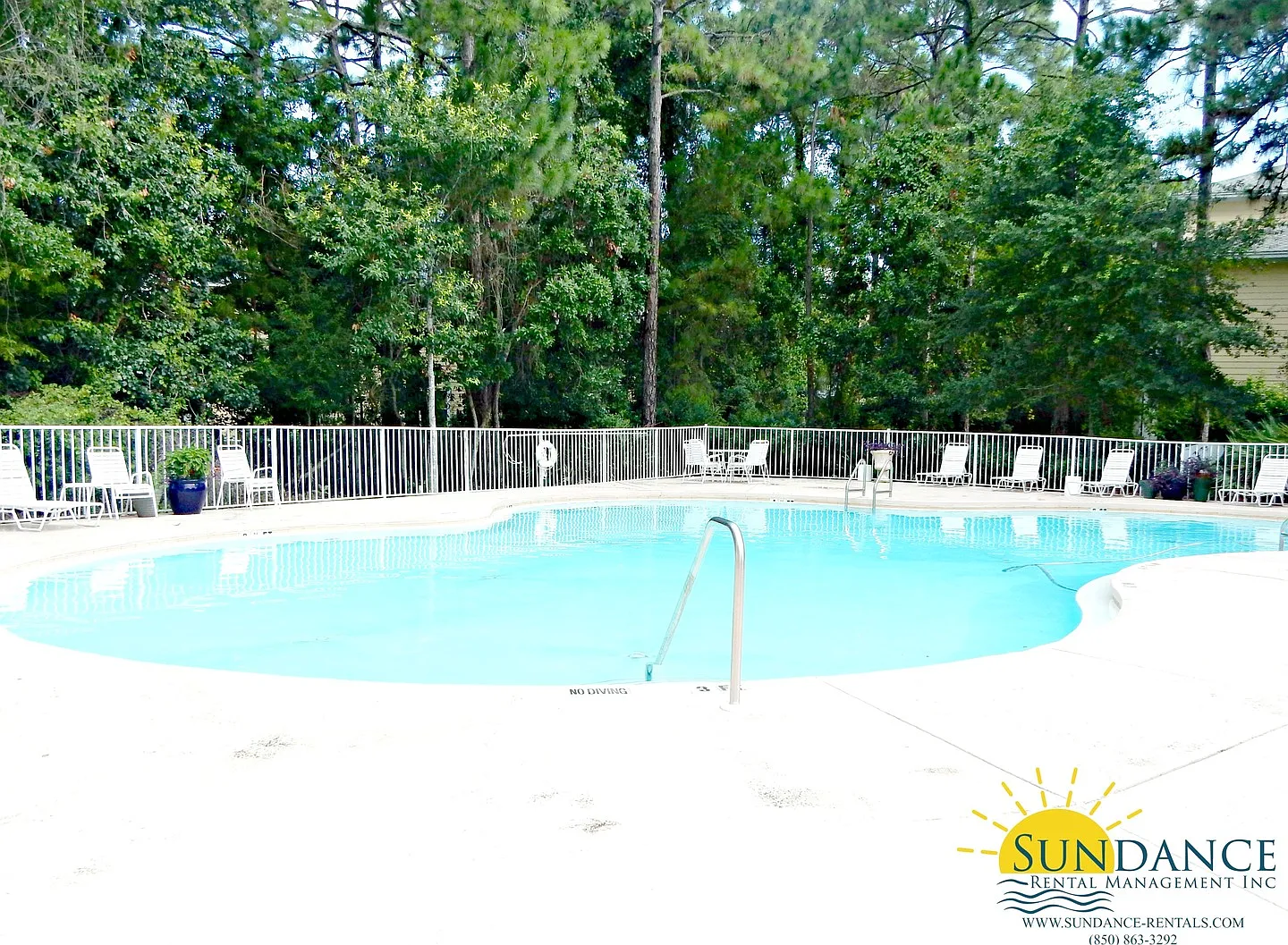 Quaint 2 Bedroom Condo in Miramar Beach! — Photo 1