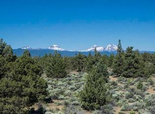 64385 Hunnell Rd, Bend, OR 97703