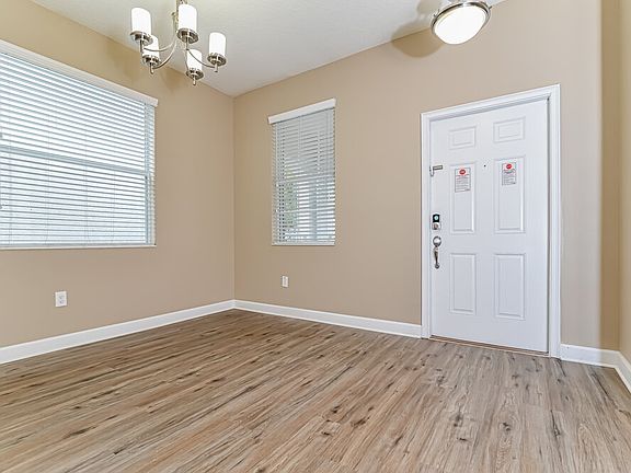 5th image of 9916 Pecan Hickory Way