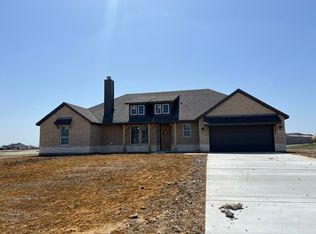 128 Llanos Dr, Decatur, TX 76234