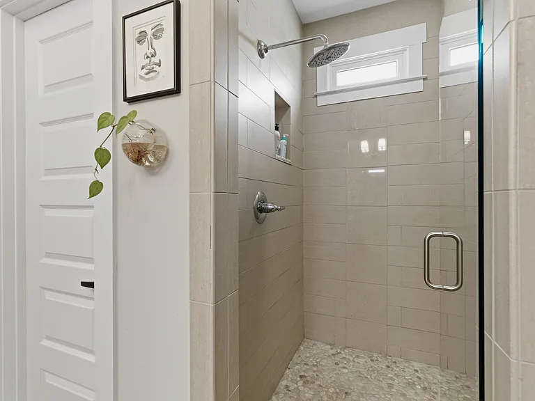 1315 Greenwood Ave — Photo 12