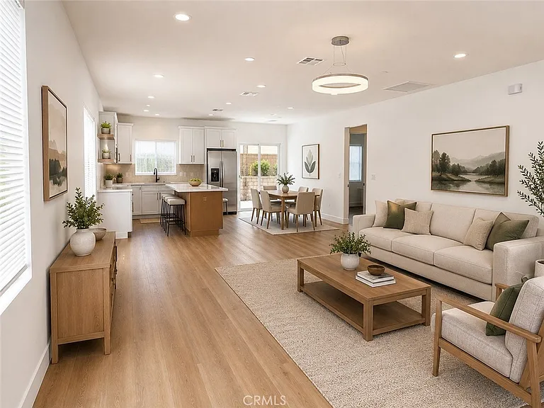 617 Acacia St — Photo 3