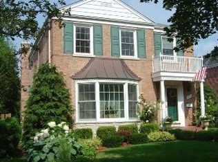 1332 S Brophy Ave, Park Ridge, IL 60068