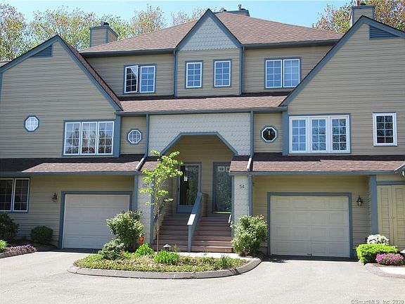 2nd image of 54 Jardin Cir #54