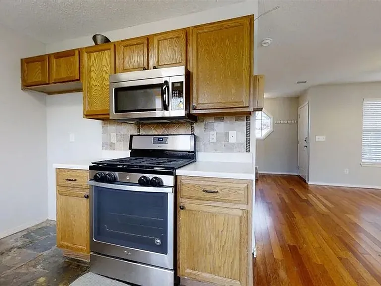 8902 N 149 E — Photo 6