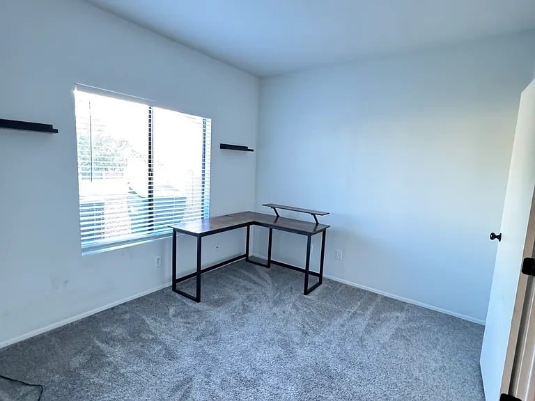2631 W Camino Del Medrano — Photo 5