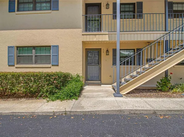 110 N Tremain St APT 110, Mount Dora, FL 32757