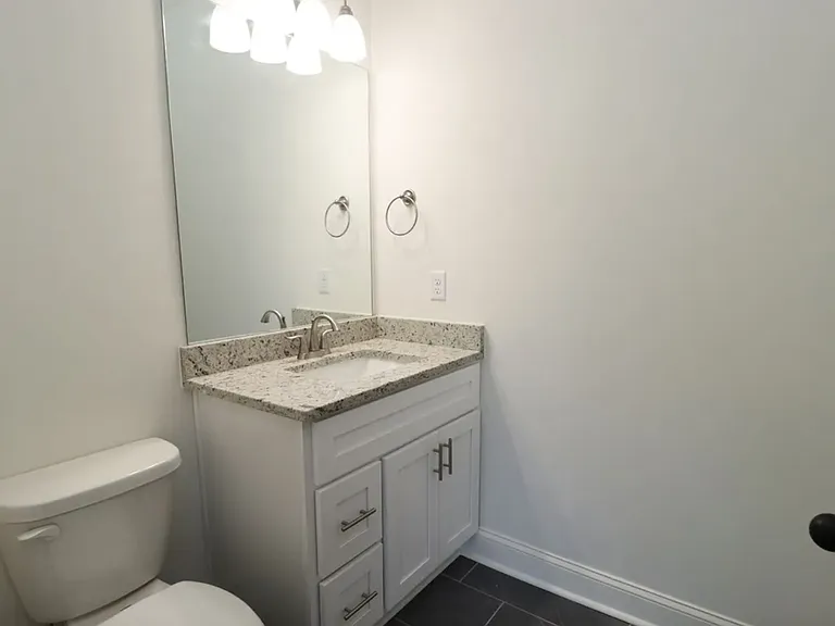408 S Gregg St #A — Photo 12