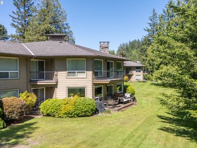 68562 E Fairway Estates Rd, Welches, OR, 97067