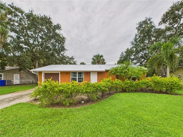1131 Coverbrook Ln, Sebastian, FL 32958