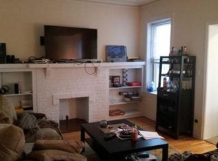 1903 W Addison St APT 1, Chicago, IL 60613