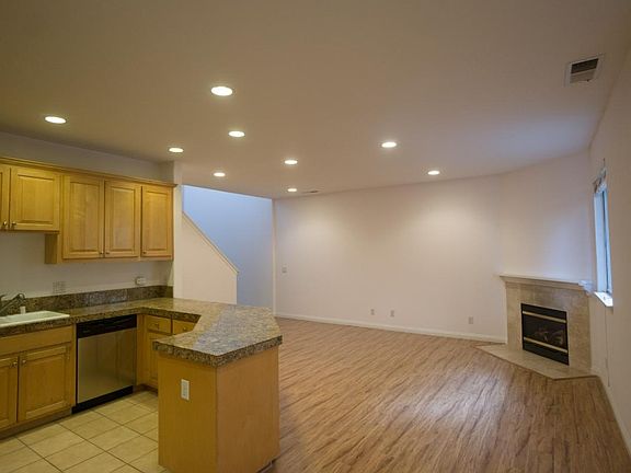 Living Room/Kitchen
