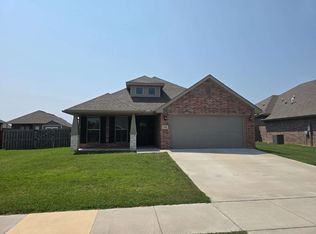 2405 Graham Ln, Pea Ridge, AR 72751