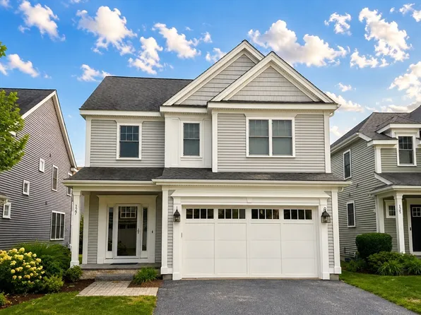 127 Oxbow Rd, Framingham, MA 01701