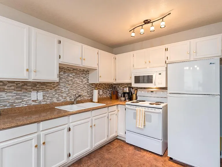 2291 McCulloch Blvd N #7 — Photo 3