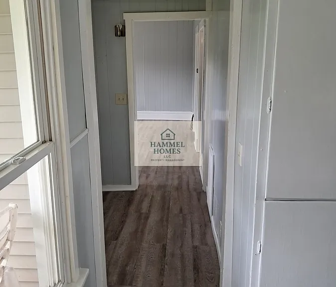 509 E 3rd St S #1 — Photo 12