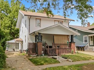 604 Douglas St, Bloomington, IL
