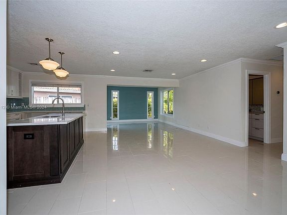 3rd image of 721 NW 29th Ct #721