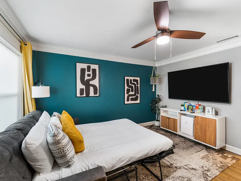 Circle Dr — Photo 15