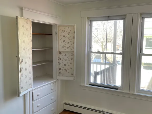 10 1/2 Bentley St, Salem, MA 01970