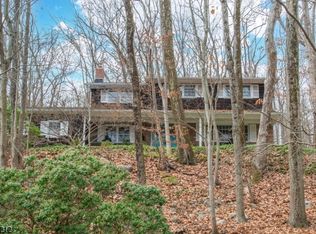 36 Brookvale Rd, Kinnelon, NJ 07405