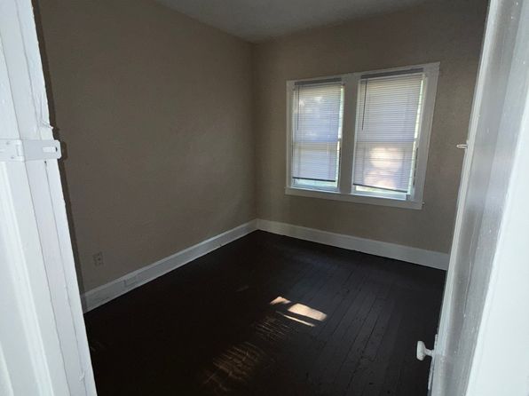 871 Midway Ave