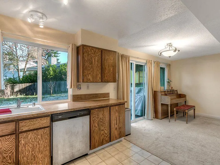 Kitchen & Family Room