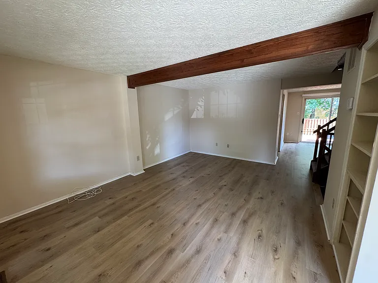 10303 Granite Creek Ln — Photo 20