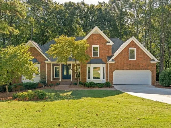6400 Bannerhorn Run, Alpharetta, GA 30005