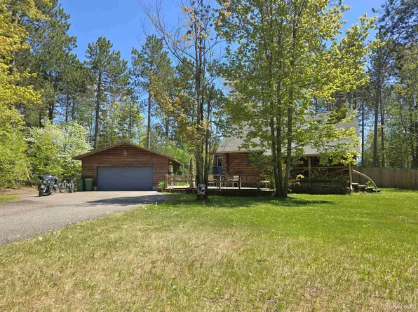 240 Timber Ln, Marquette, MI 49855