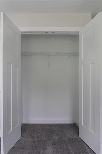 2 Thomas Dr — Photo 12