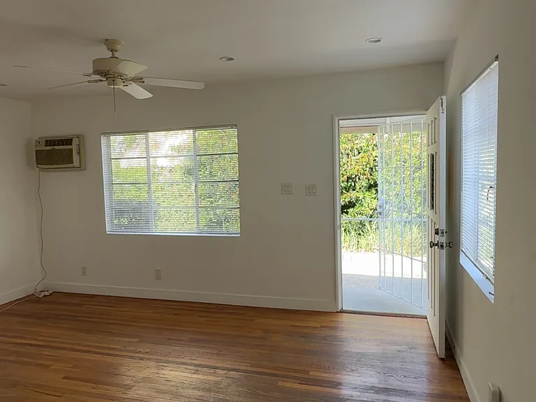 1125 Elm Ave #1 — Photo 5