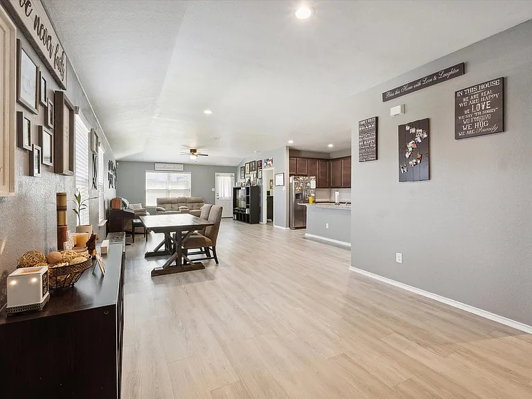 4522 Heathers Cross — Photo 6