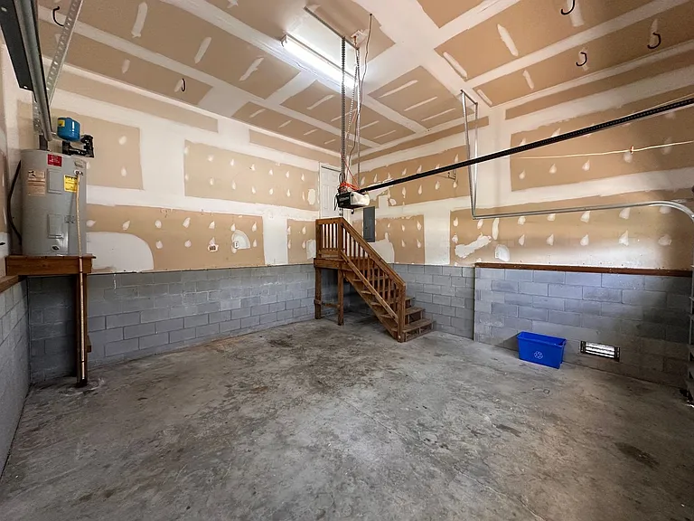 102 Brookhaven Dr — Photo 35