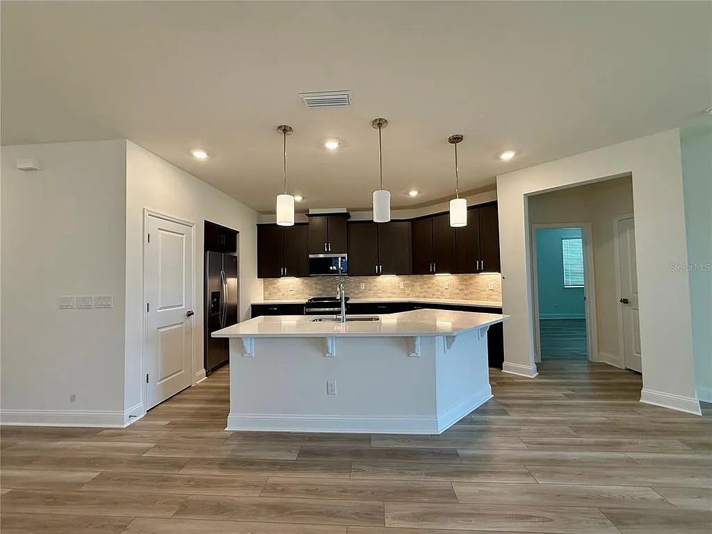Building Photo - 53 Signet Cir