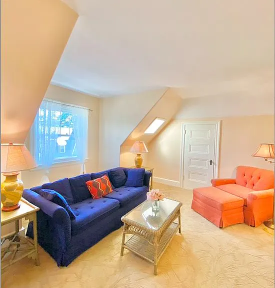 55 S Angell St — Photo 5