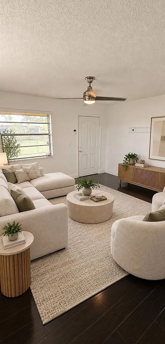 3 bed, 2.0 bath, 4214 sqft, $3,100 — Photo 2