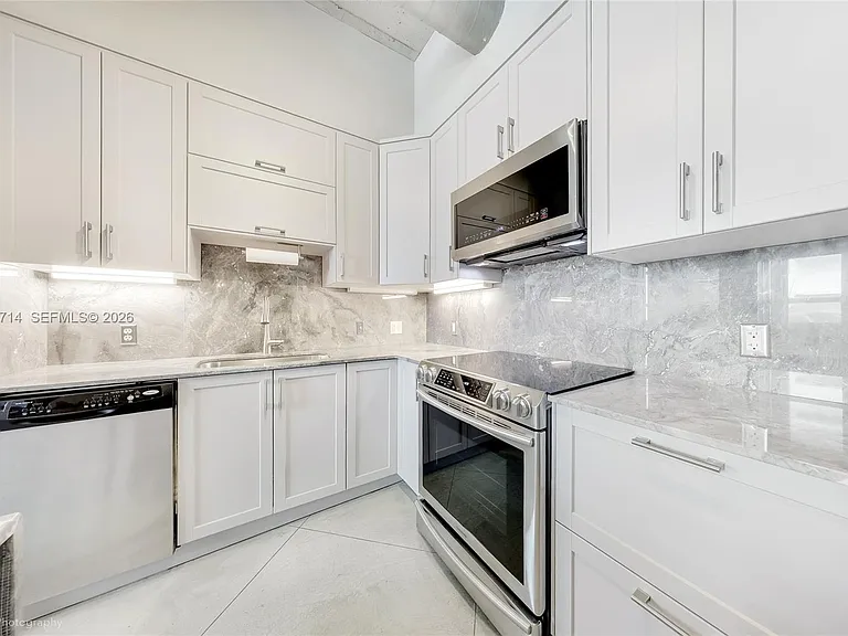 2001 Biscayne Blvd #2311 — Photo 2