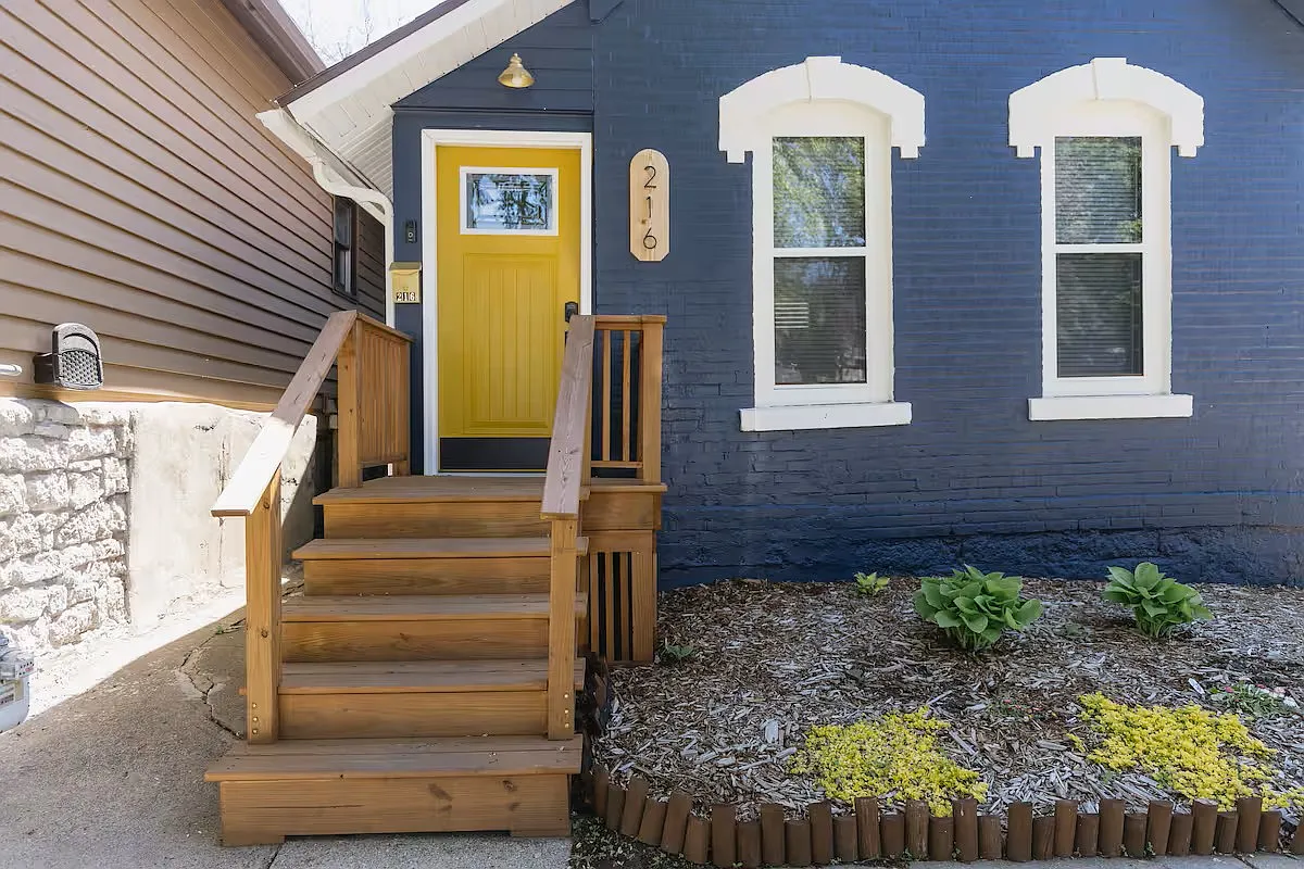 1 bed, 1197 sqft, $2,495 — Photo 3