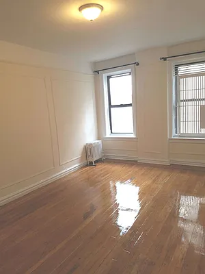 Rented by LG Realty Solutions Inc | media 20